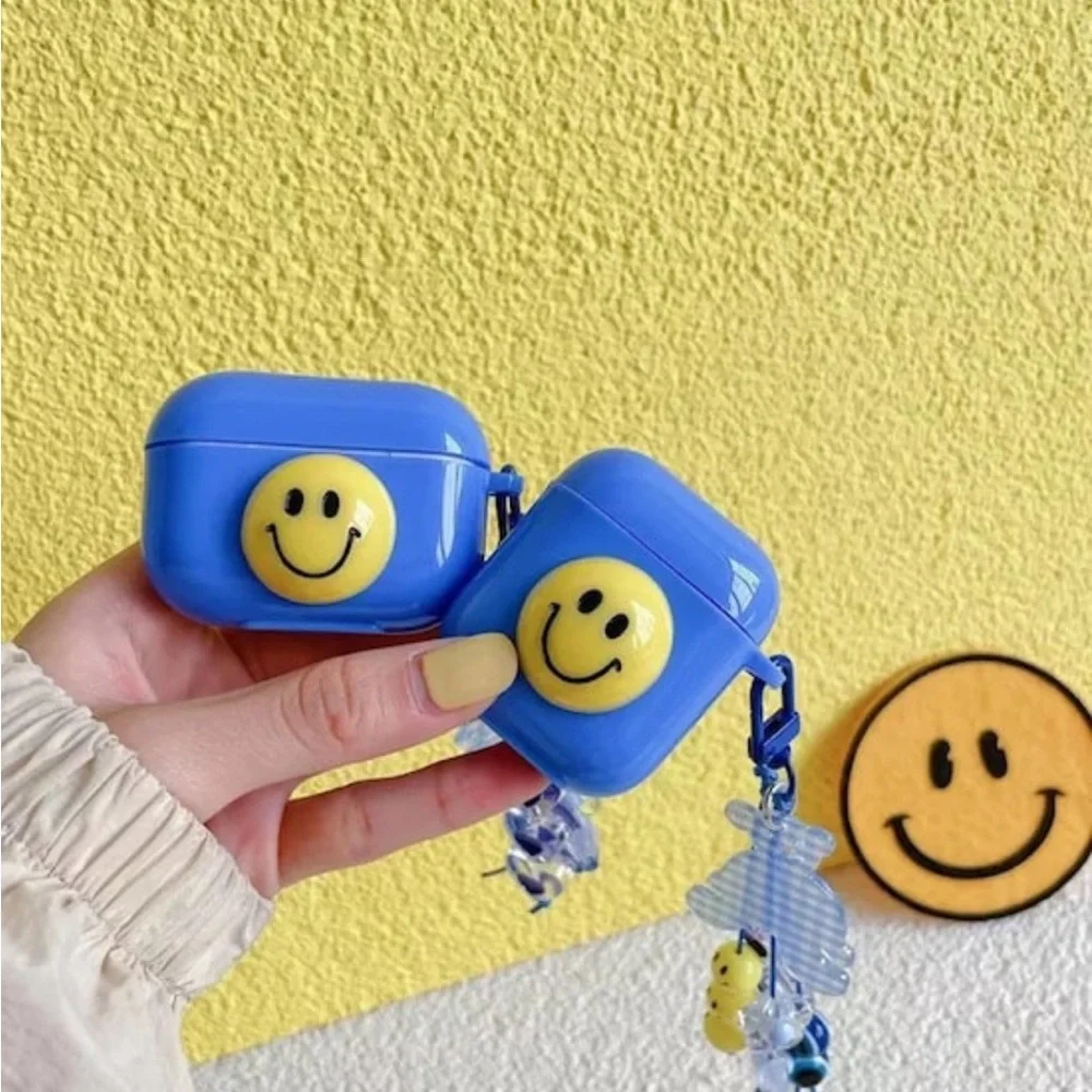 Apple AirPods Pro 3D smiley face hard case